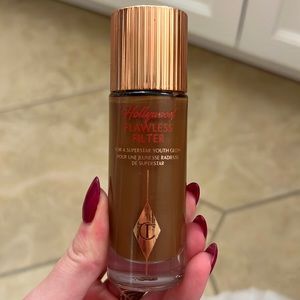 Charlotte Tilbury flawless filter AMAZING FOR CONTOUR